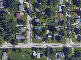 2014 S Lynnwood Dr, Decatur, IL 62521