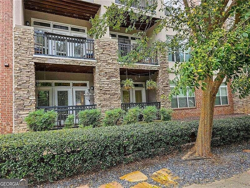 1st image of 840 United Ave SE Unit 114