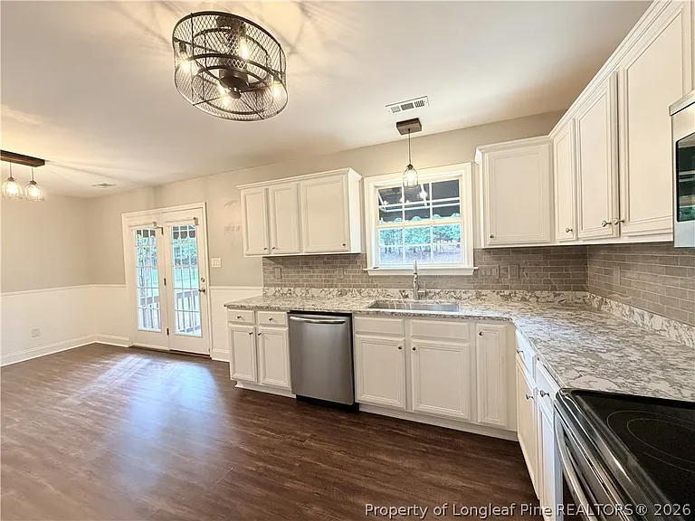 3083 Carolina Way — Photo 10