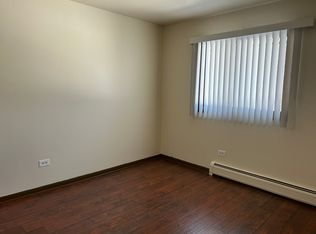 Royal, Elgin, IL 60123