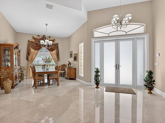 4th image of 5921 NW 61st Manor
