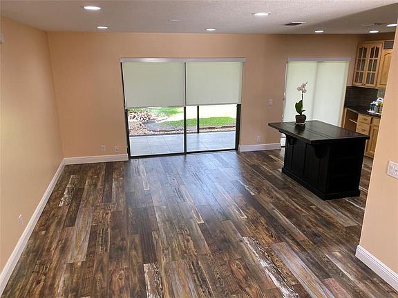 5th image of 9059 Vineyard Lake Dr