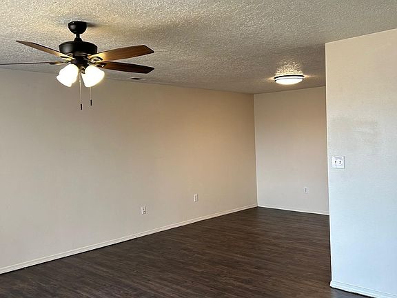 4th image of 521 Vancouver Rd SE APT 8