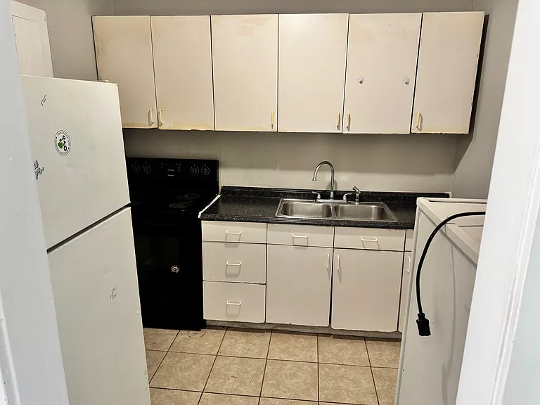 1409 N Dawson St #A — Photo 5