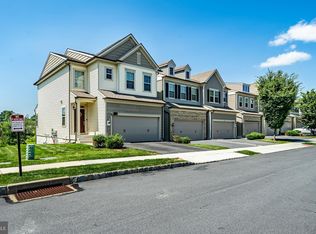 39 Locks Farm Ln, Downingtown, PA 19335