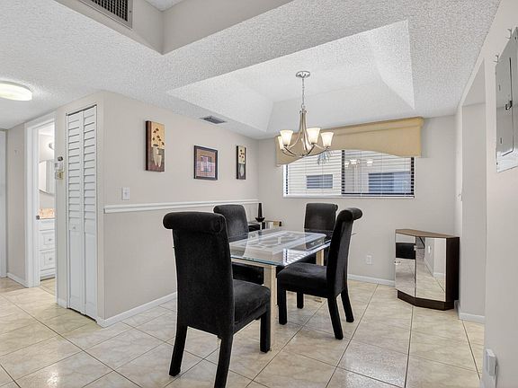 4th image of 15216 Lakes Of Delray Boulevard #152