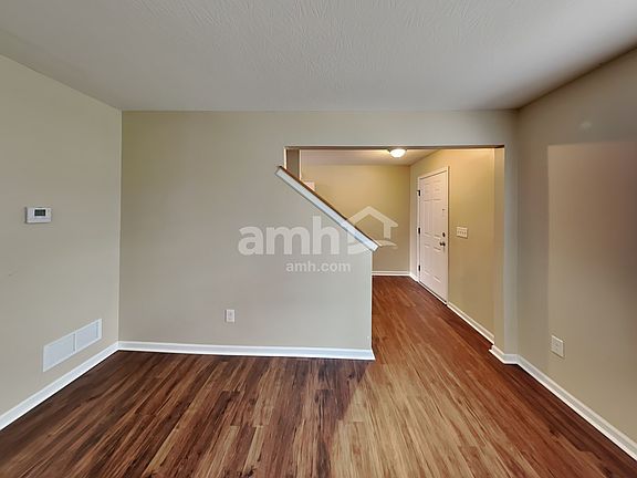 4th image of 705 Loreto Ln