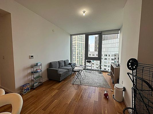 2nd image of 436 Albee Sq #25B