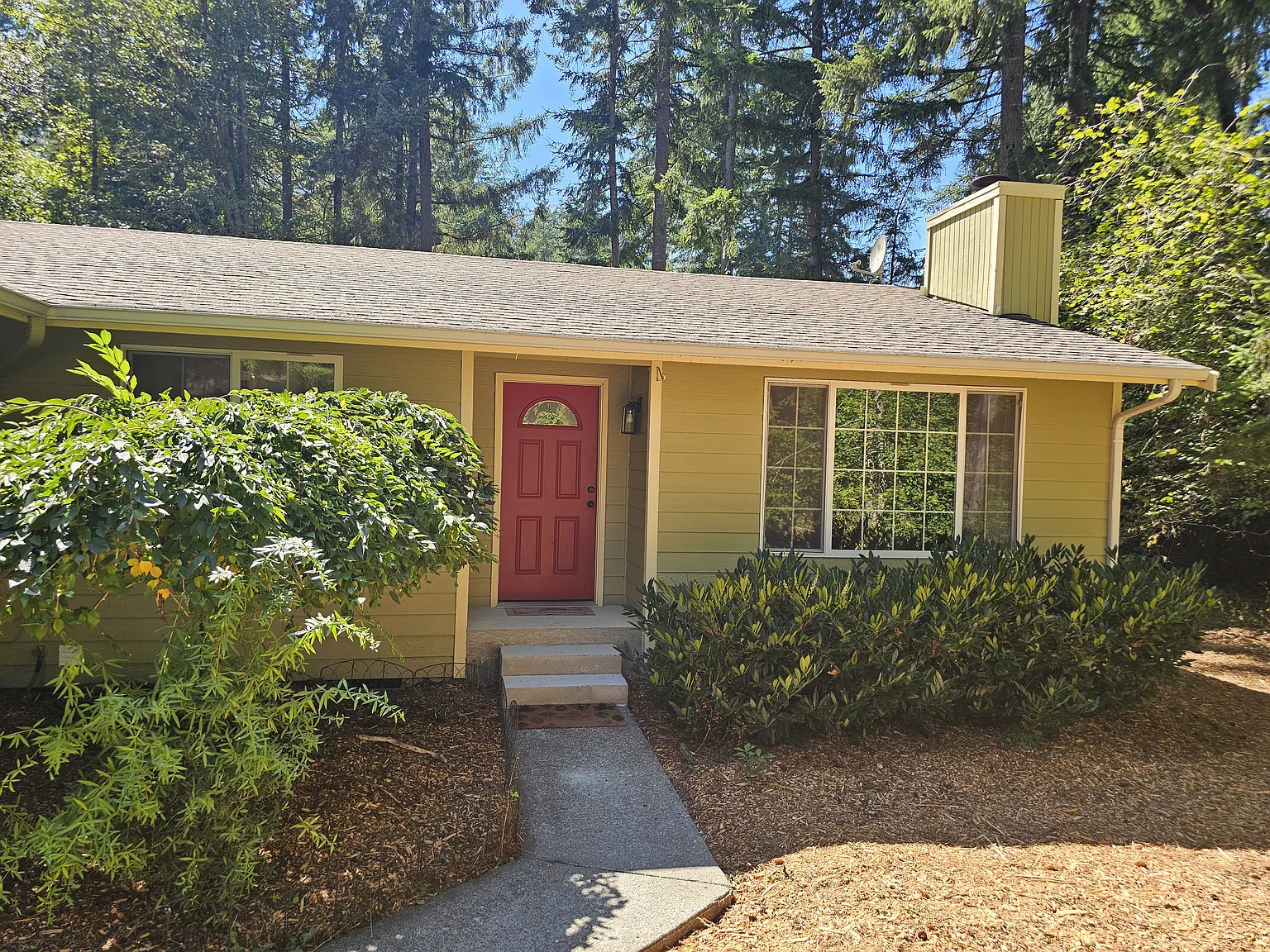 3 bed, 1265 sqft, $2,500 — Photo 3