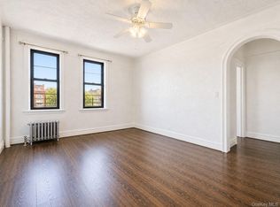 700 Oakland Pl APT 3A, Bronx, NY 10457