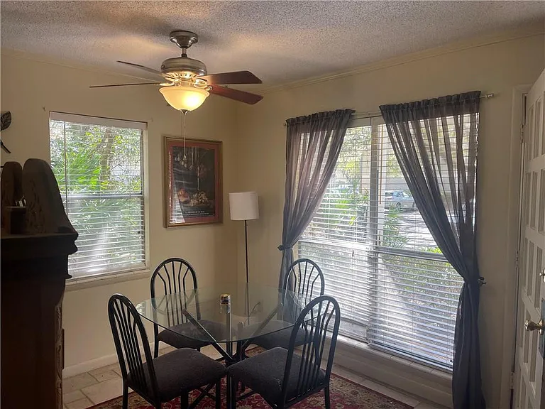 800 Mallery St #61 — Photo 4