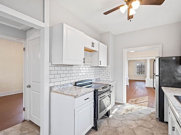 5th image of 3722 Prospect Ave