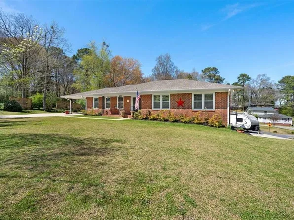 522 Hickory St, Bremen, GA 30110