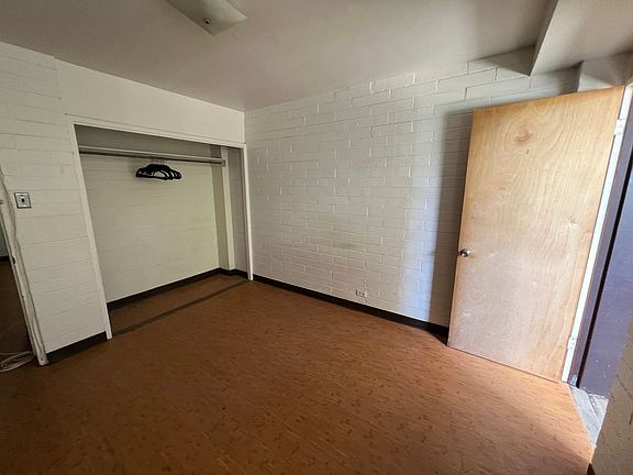 4th image of 215 Paoakalani Ave #17