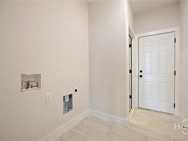 360 Ansley Dr — Photo 31