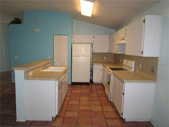 3rd image of 13417 Bellingham Dr