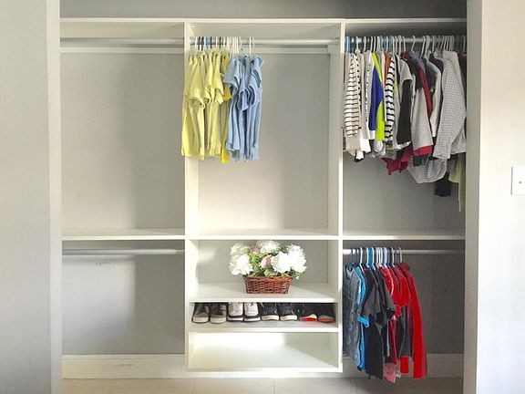 2nd Bedroom California Closet