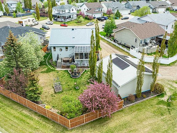 5th image of 25 Fern Glade Cres
