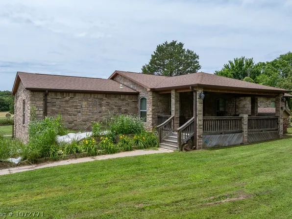10028 59th Hwy, Cedarville, AR 72932