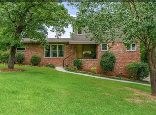 813 Comer Cir, Vestavia Hills, AL 35216