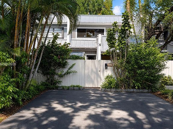 2nd image of 4863 SW 71st Pl