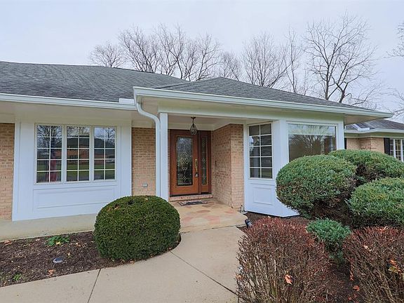 3rd image of 7289 Smokey Woods Ln