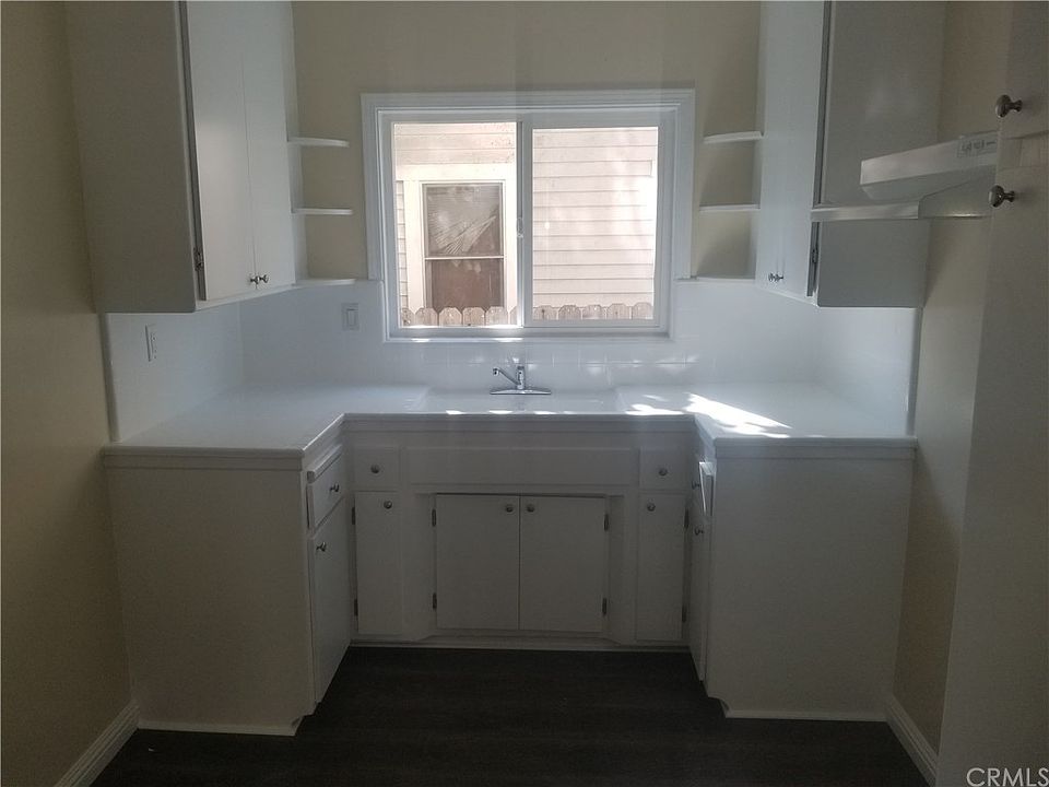 1st image of 137 S Alexandria Ave