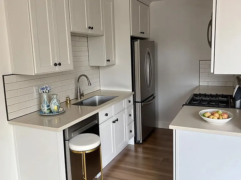 3090 Weldon Ave #1 — Photo 4