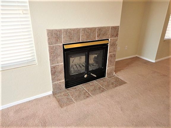 4th image of 8851 E Fountain St