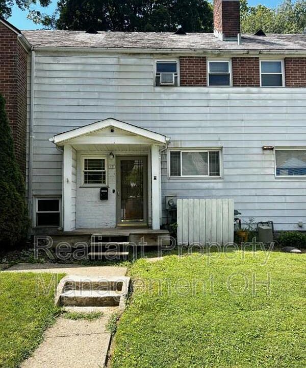 1st image of 15 Avenell Ln