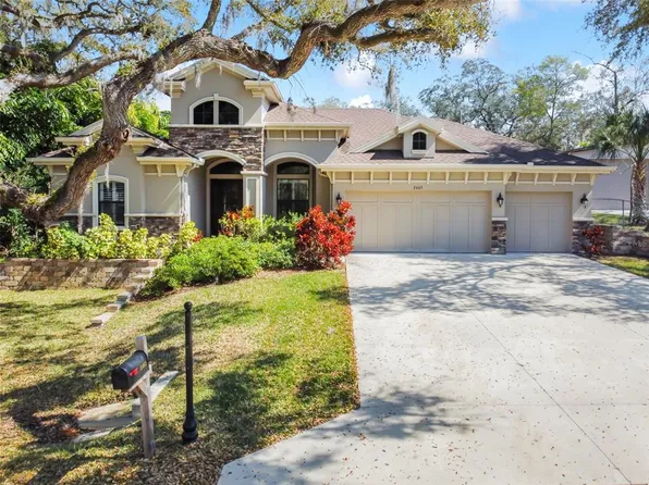 2465 Navarez Ave, Safety Harbor, FL 34695