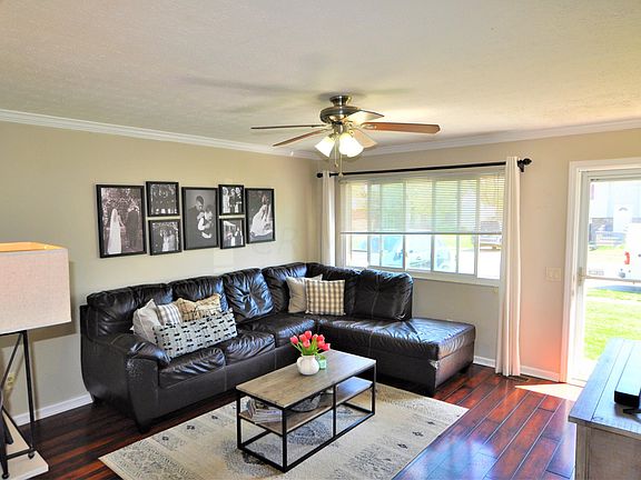 2nd image of 8848 Canoe Dr