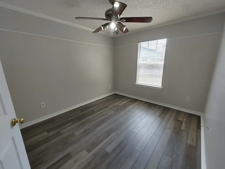 7548 Cliff Cottage Dr — Photo 14
