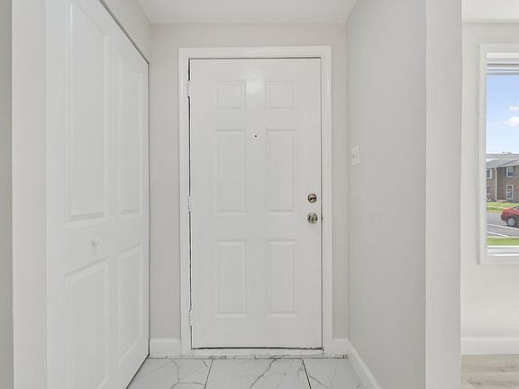 5th image of 3364 Longbow Ct