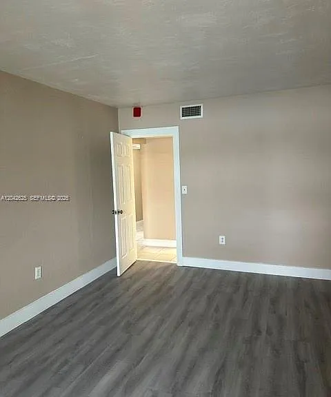 251 NE 187th St #809 — Photo 4