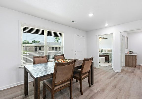 4th image of 20 Whites Ln