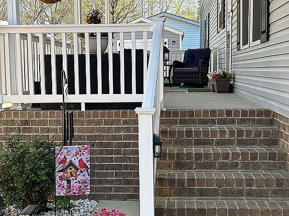 3rd image of 4718 Danube Dr