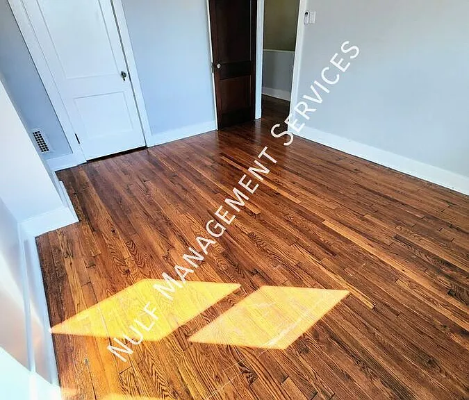 4224 Geneva St — Photo 9