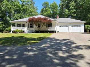 21 Turtle Pond Rd, Lee, NH 03861