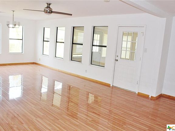 4th image of 1513 Daude Ave
