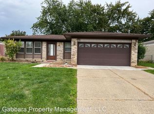 39375 Owendale Dr, Sterling Heights, MI 48310