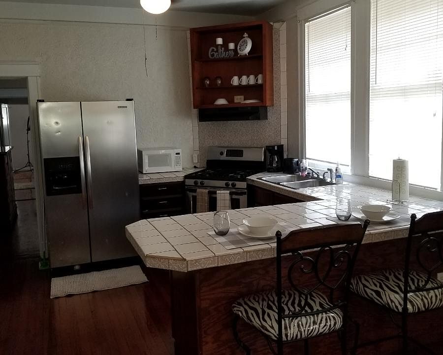 1st image of 4102 Franklin Ave