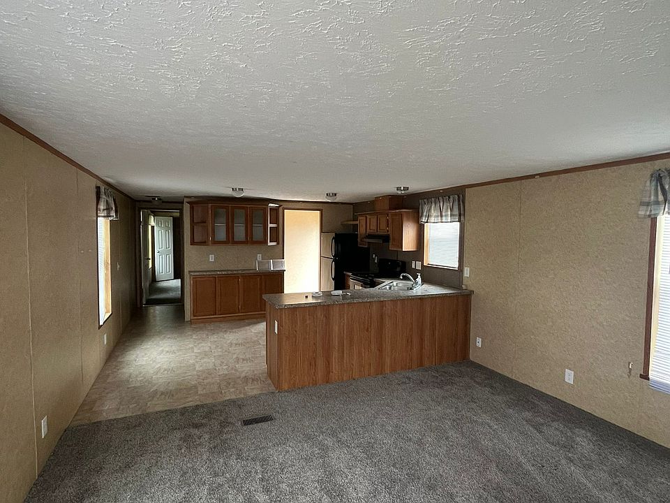 2nd image of 13 Jenny Ln #13J