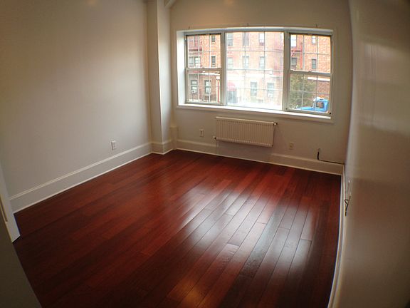 4th image of 2149 Caton Ave #6