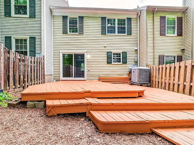 10885 Oak Green Ct — Photo 33