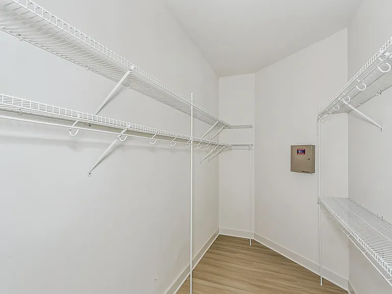5930 Hermitage Dr — Photo 21