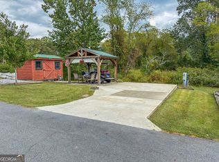 398 River Vista Dr, Dillard, GA 30537