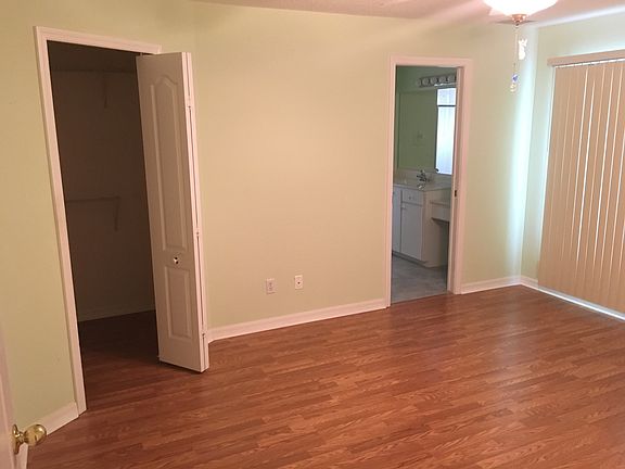 4th image of 1113 Monticello Ln APT 1