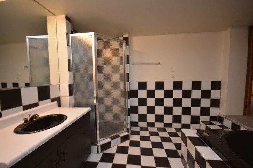 1st image of 3125 N Kenmore Ave #2F