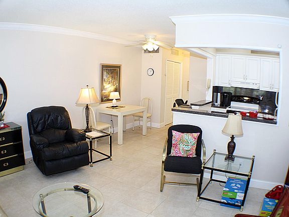 5th image of 5208 NE 24th Terrace #f-321